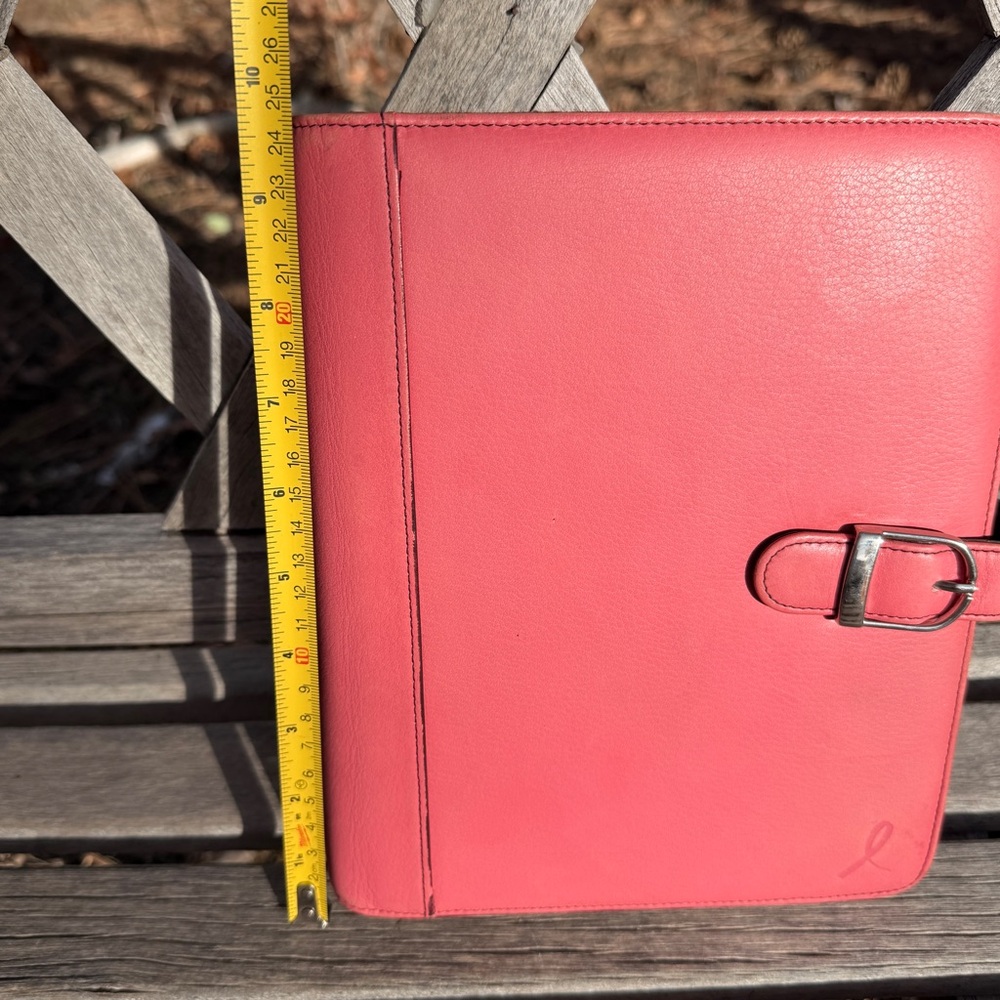GUC Daytimer Pink Leather Planner Agenda - Picture 10 of 10